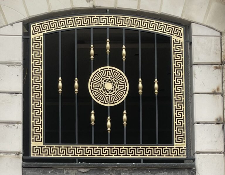 أبواب وشبابيك